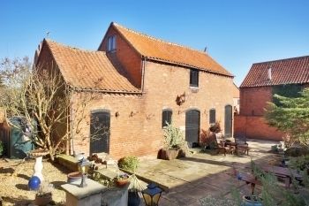 Отель The Hayloft And Stables At Greystones Swinderby Экстерьер фото